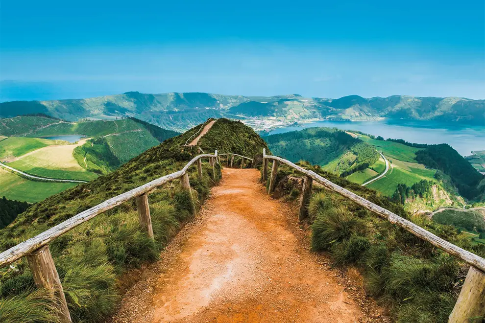 蓬塔德尔加达地点图片